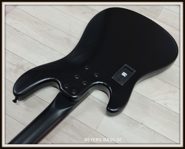 Sandberg California II VS4 Custom 3-EQ, Open Pore Black